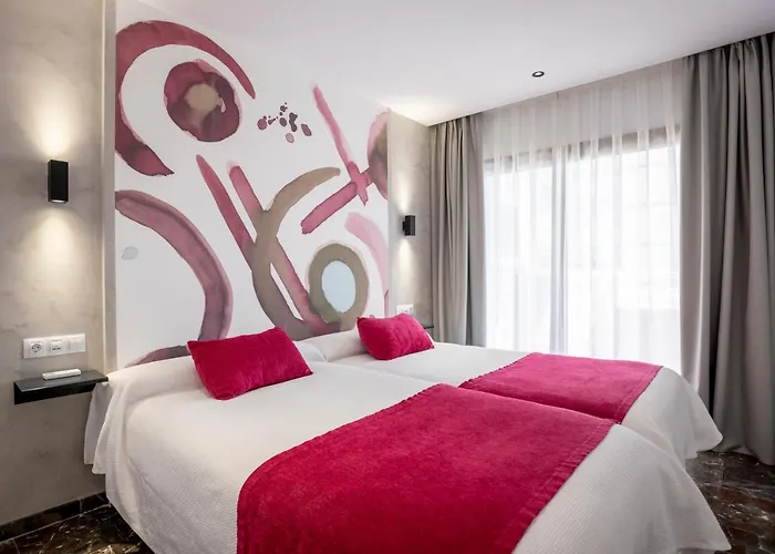 Apartamentos San Jaime Center Suites